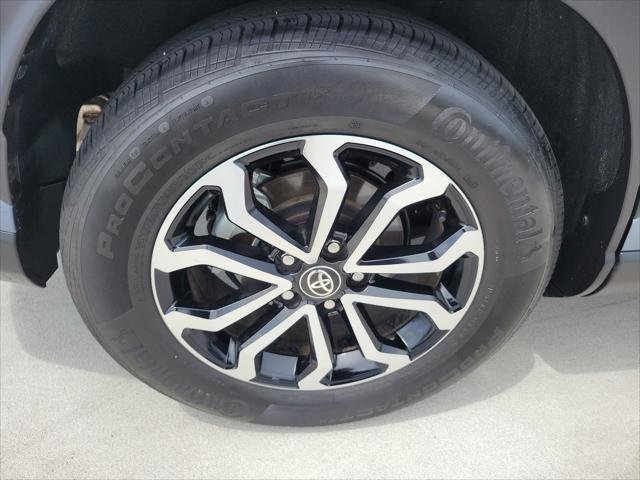 Certified Used 2025 CELESTITE GRAY ME. Toyota  image 7