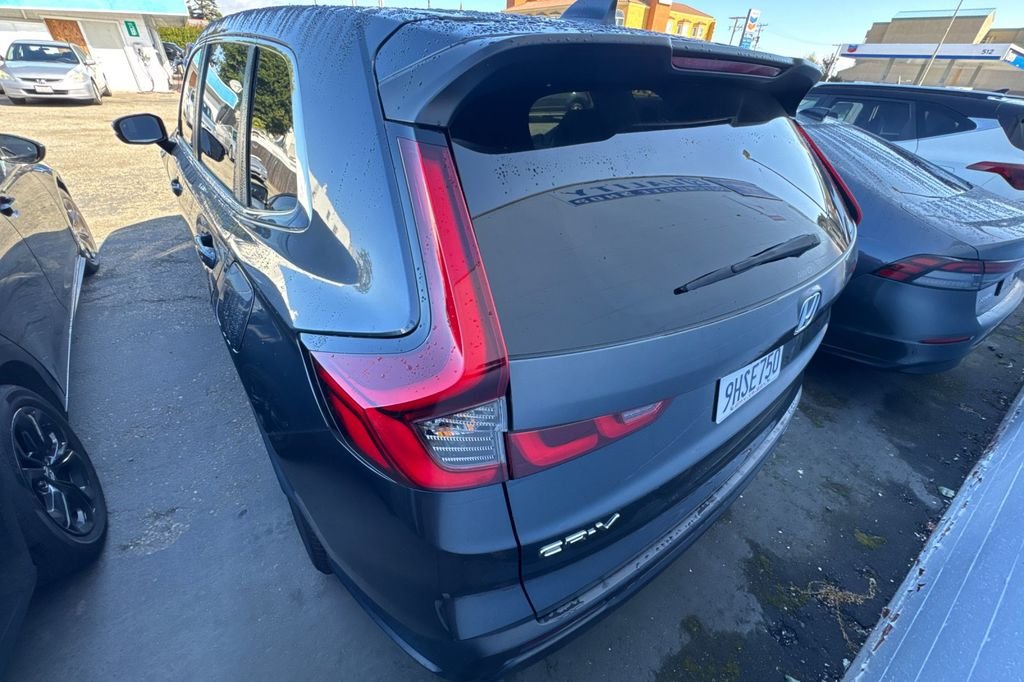 Used 2024 sparkle silver metallic Honda EX image 6