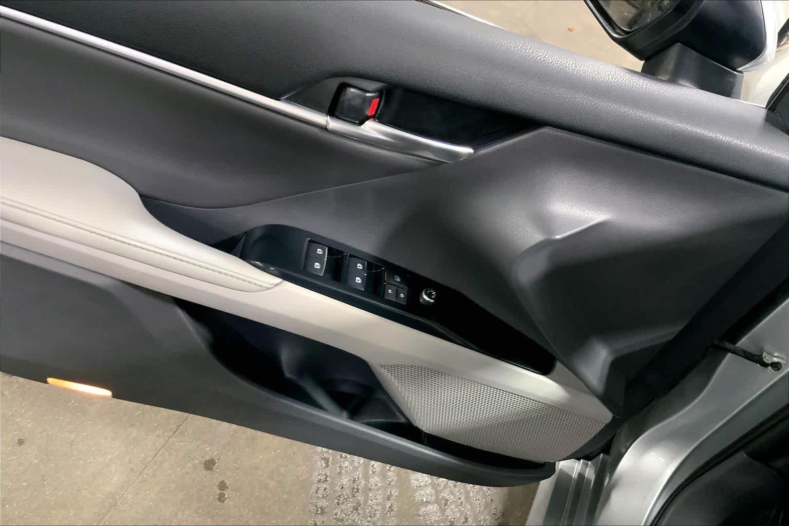 Certified Used 2020 Celestial Silver Metallic Toyota Hybrid XLE image 36