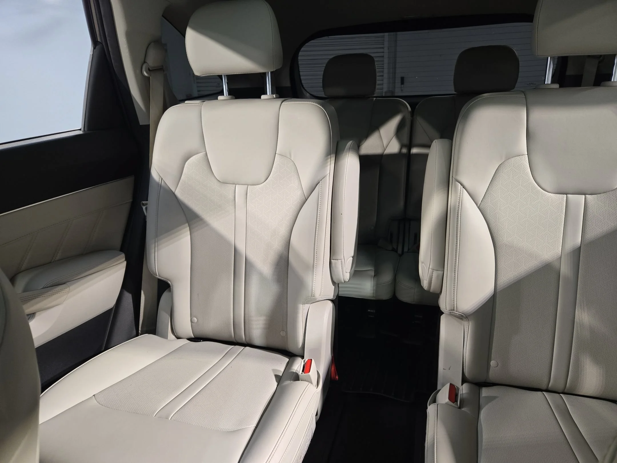 Used 2023 Gravity Grey Kia SX image 12