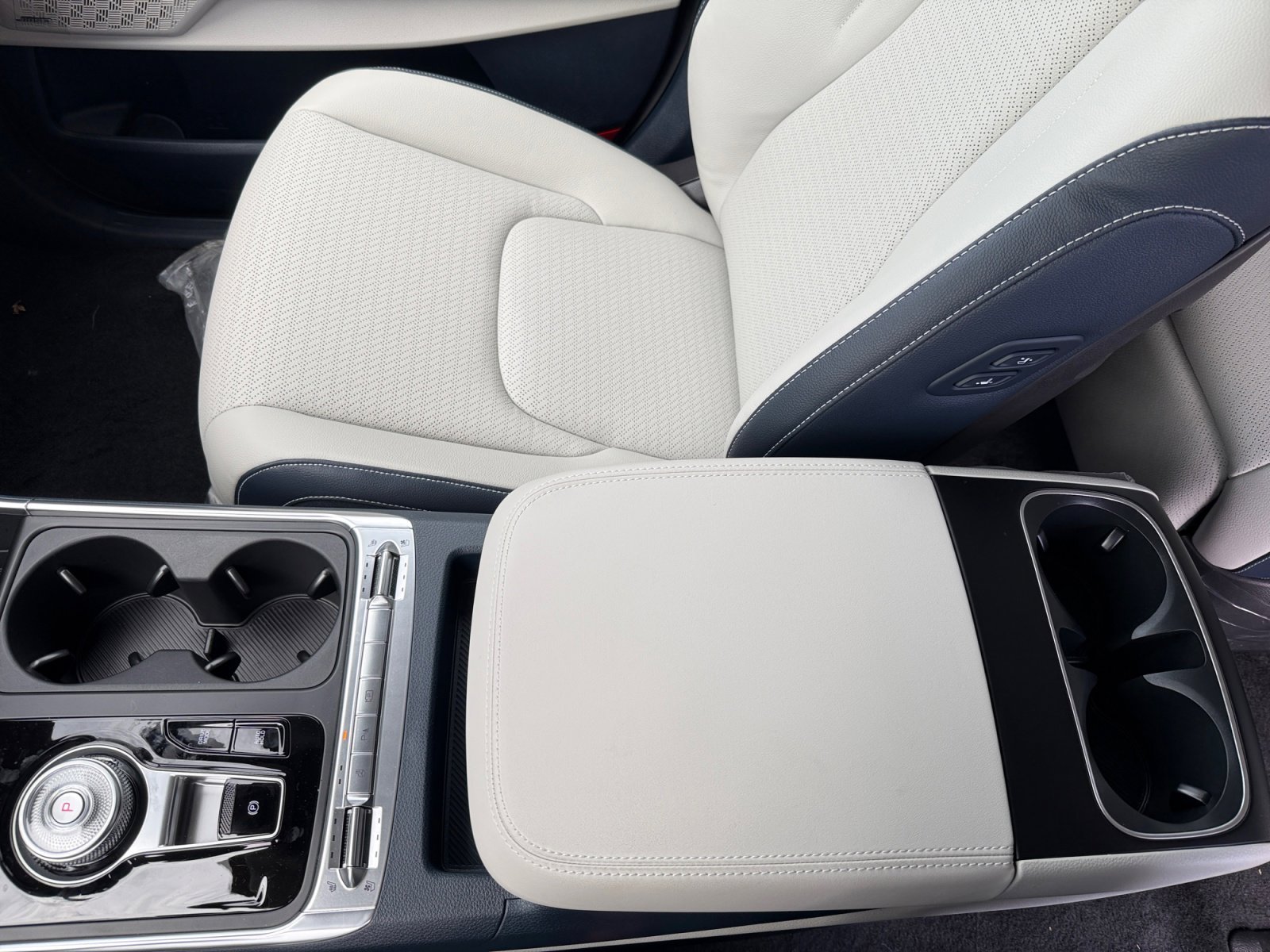 2026 Kia Carnival SX Prestige - Photo 14