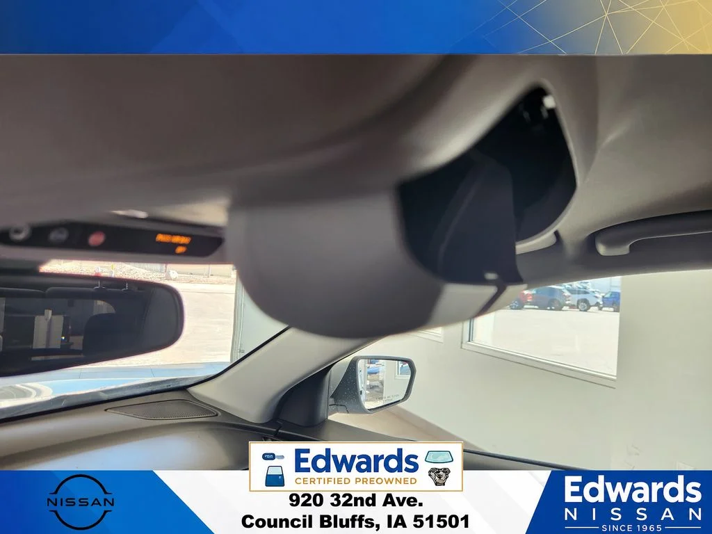 Used 2019 Silver Chevrolet LT image 33