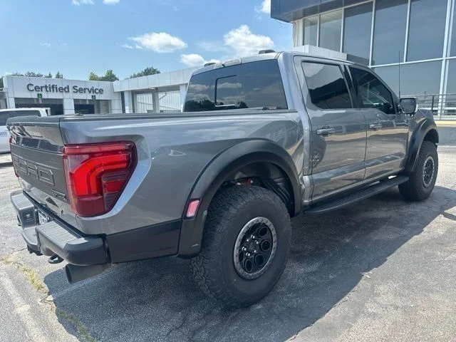 Used 2024 Gray Ford Raptor image 17