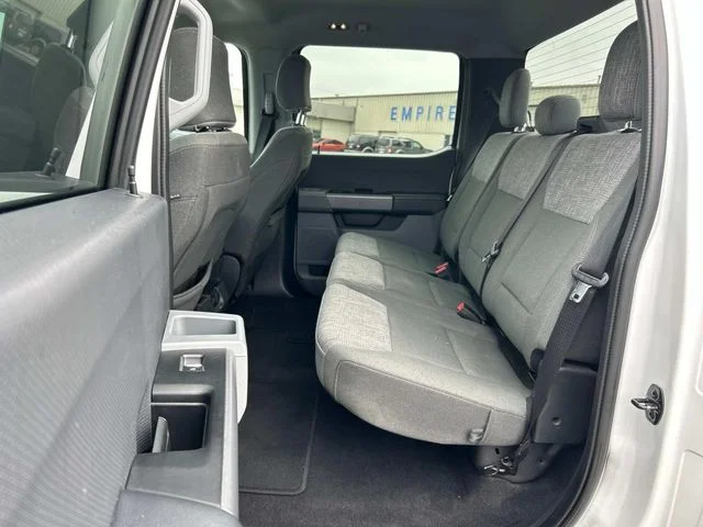 Used 2023 White Ford XLT image 4