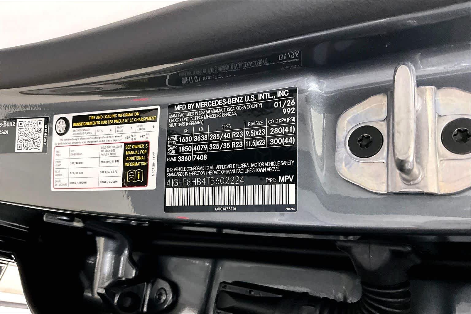 Certified Used 2026 Selenite Grey Metallic Mercedes-Benz Maybach GLS 600 image 35