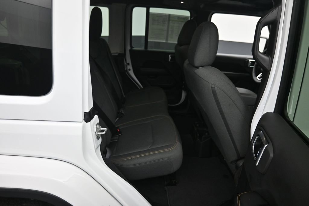 Used 2026 White Jeep Sahara image 11