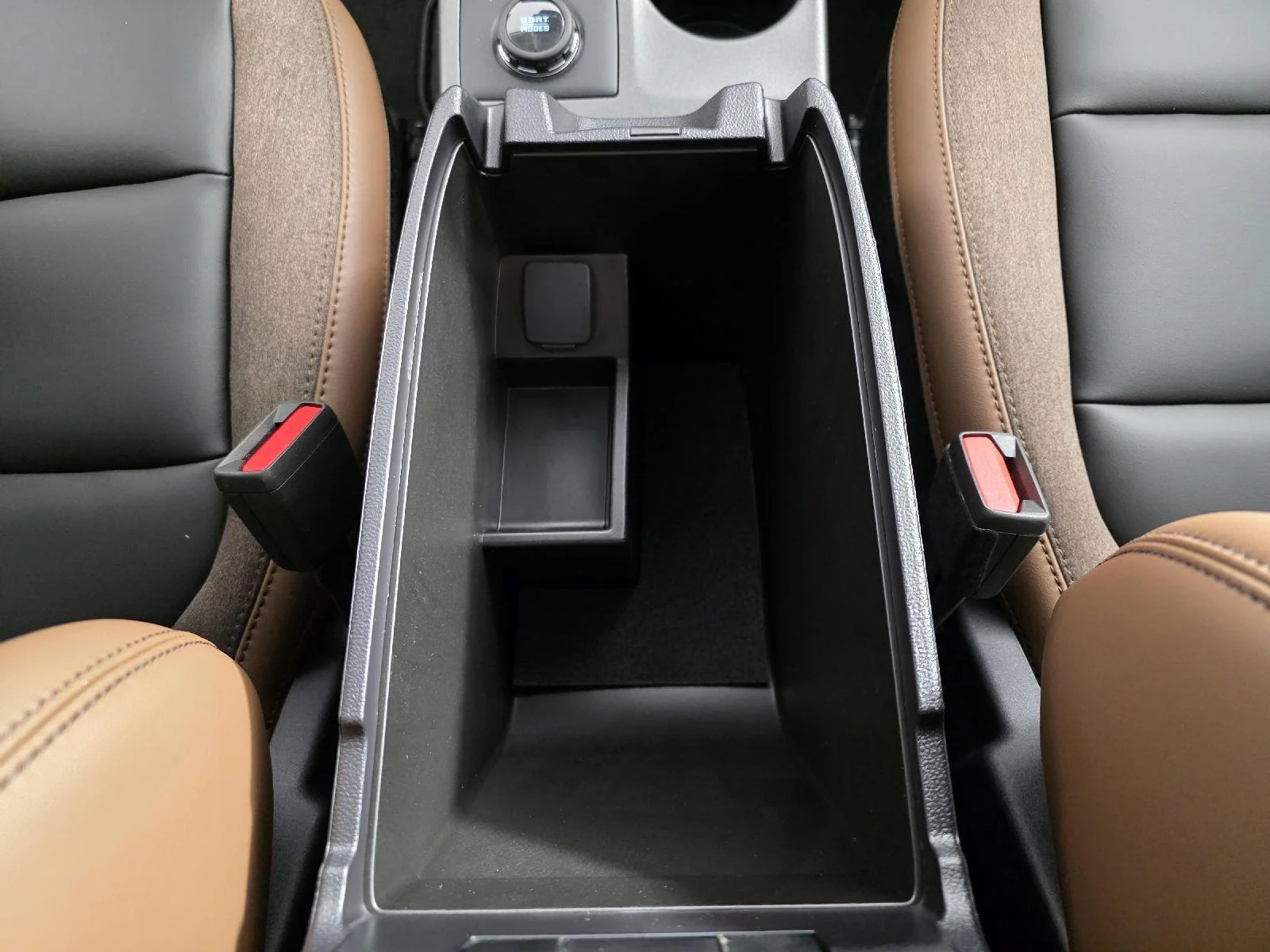Used 2025 Carbonized Gray Metallic Ford Outer Banks image 35