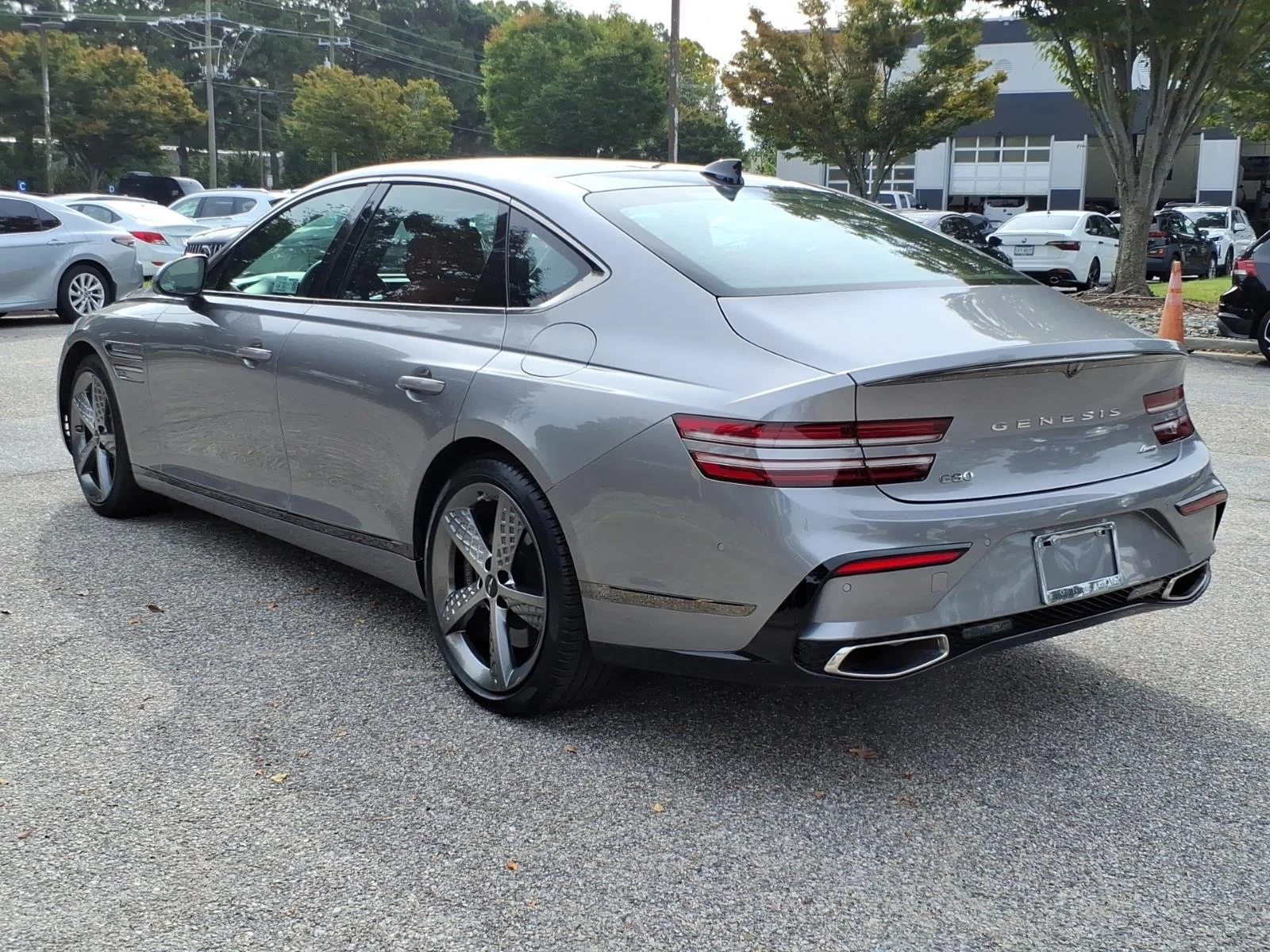 Certified Used 2025 Savile Silver Genesis 2.5T Sport Prestige image 10