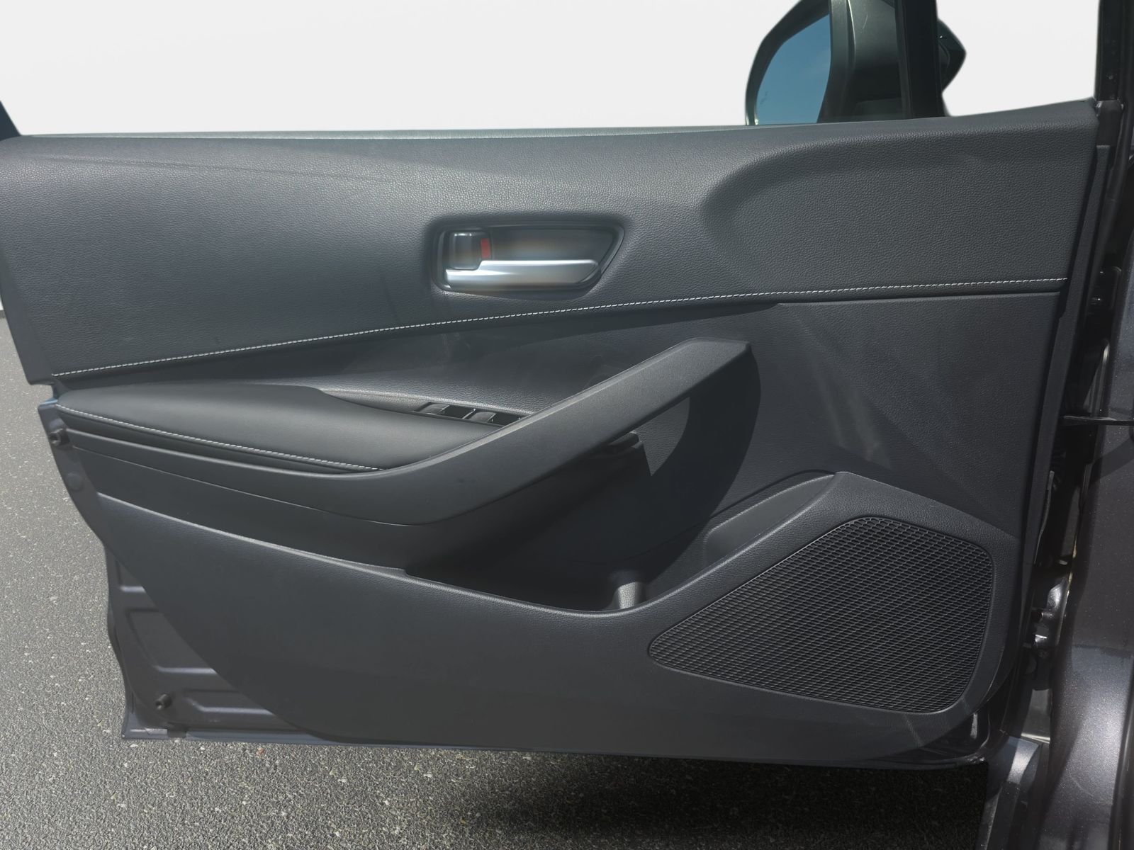 2026 Toyota Corolla Hatchback SE - Photo 26