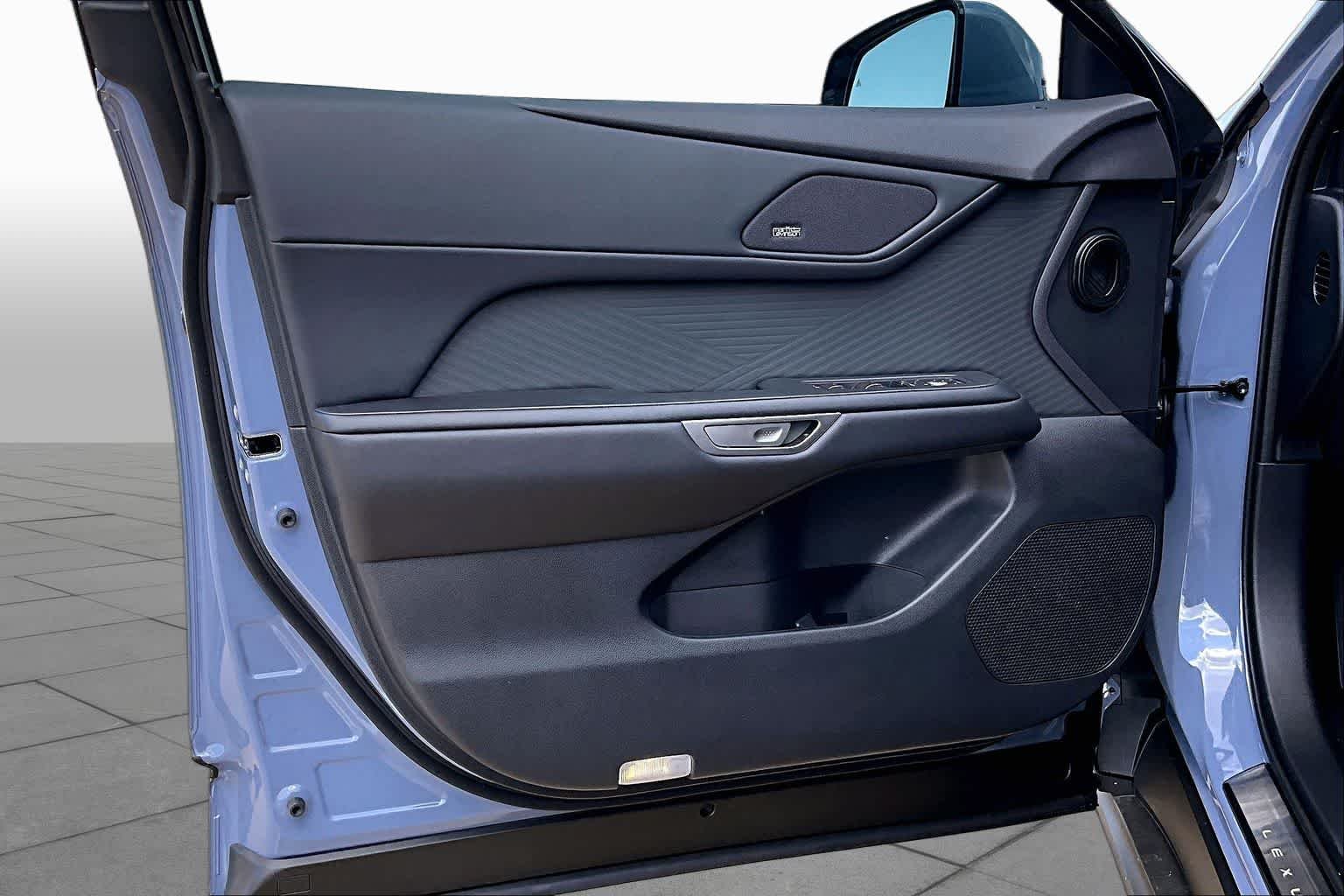 New 2026 Wavelength Lexus PREMIUM PLUS image 10