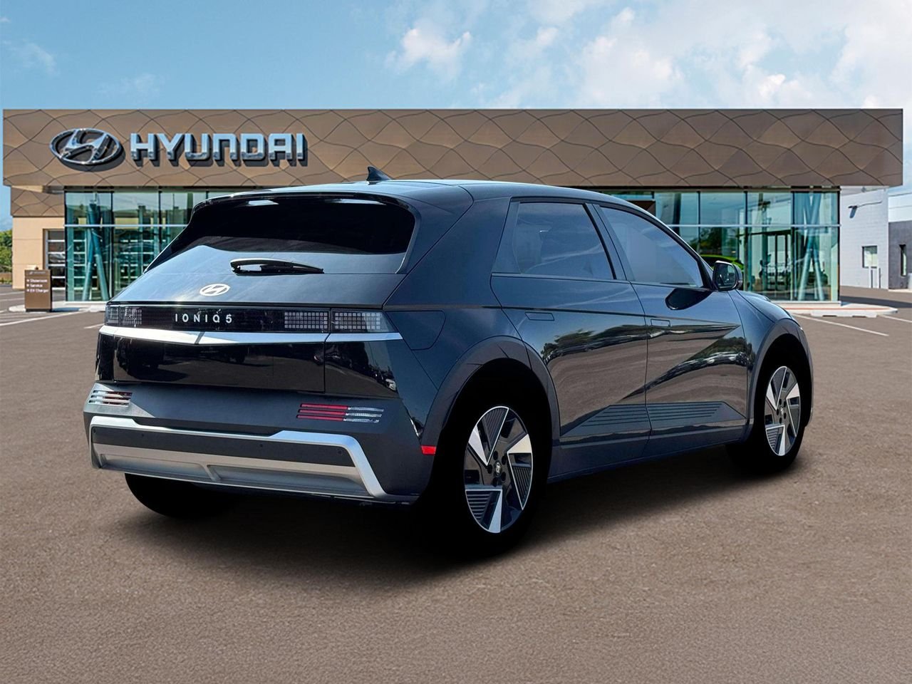 New 2026 Abyss Black Hyundai SE image 7