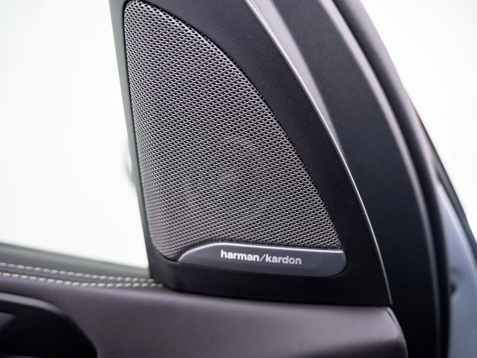 New 2026 Gray BMW xDrive40i image 25