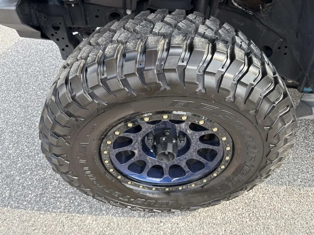 Used 2020 Teal Jeep Unlimited Rubicon image 12