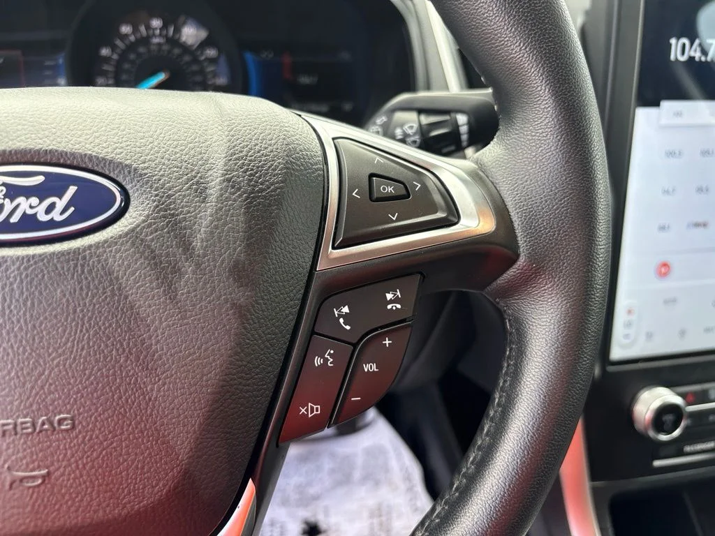 Used 2024 Oxford White Ford SEL image 16