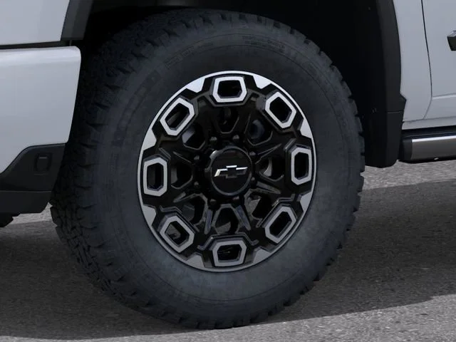 New 2026 Polar White Tricoat Chevrolet High Country image 9