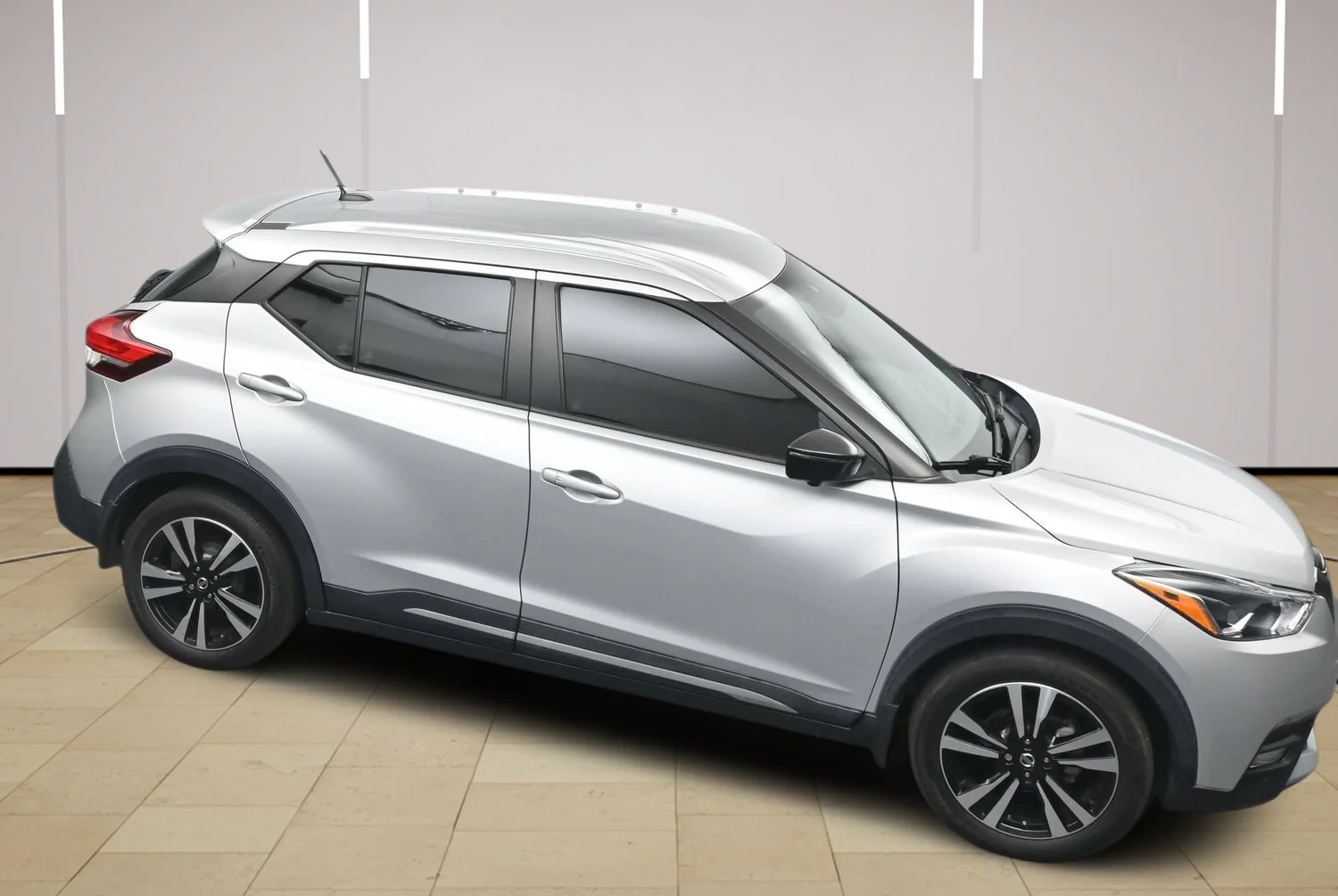 Certified Used 2020 Brilliant Silver Metallic Nissan SR image 32