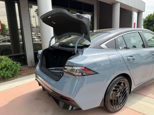 New 2027 Atlantic Gray Metallic Nissan SR image 8