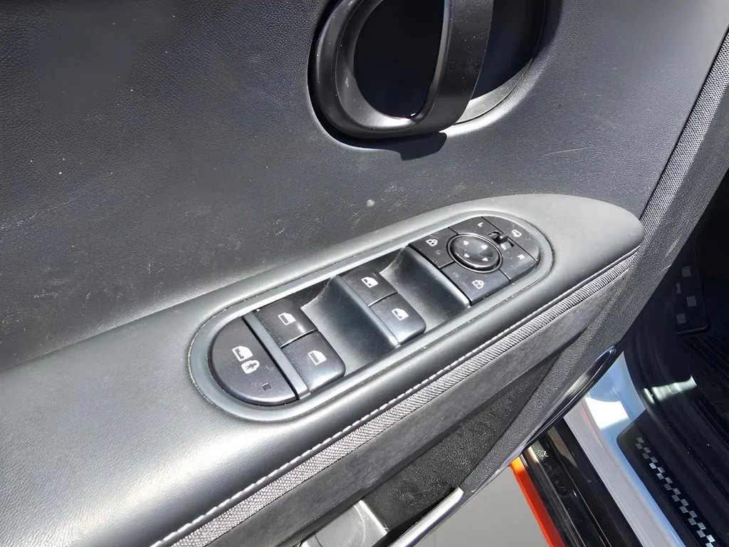 Used 2025 Atlas White Hyundai Base (A1) image 22
