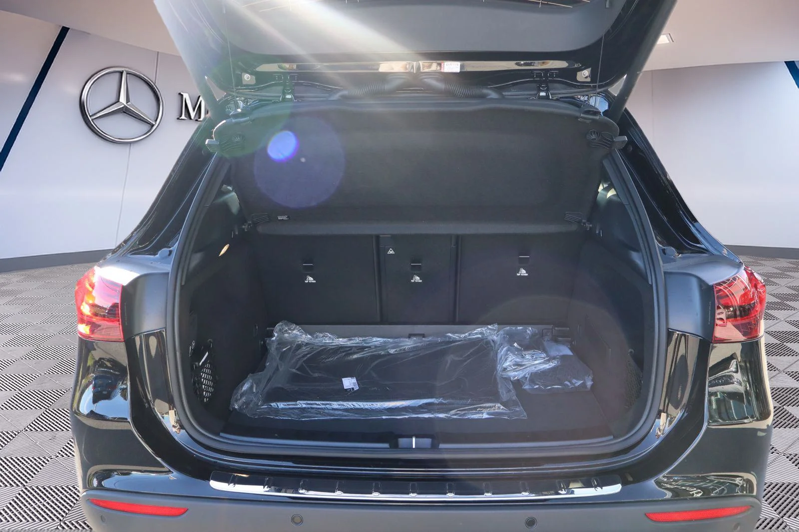 New 2026 Black Mercedes-Benz 250 4matic Suv image 6