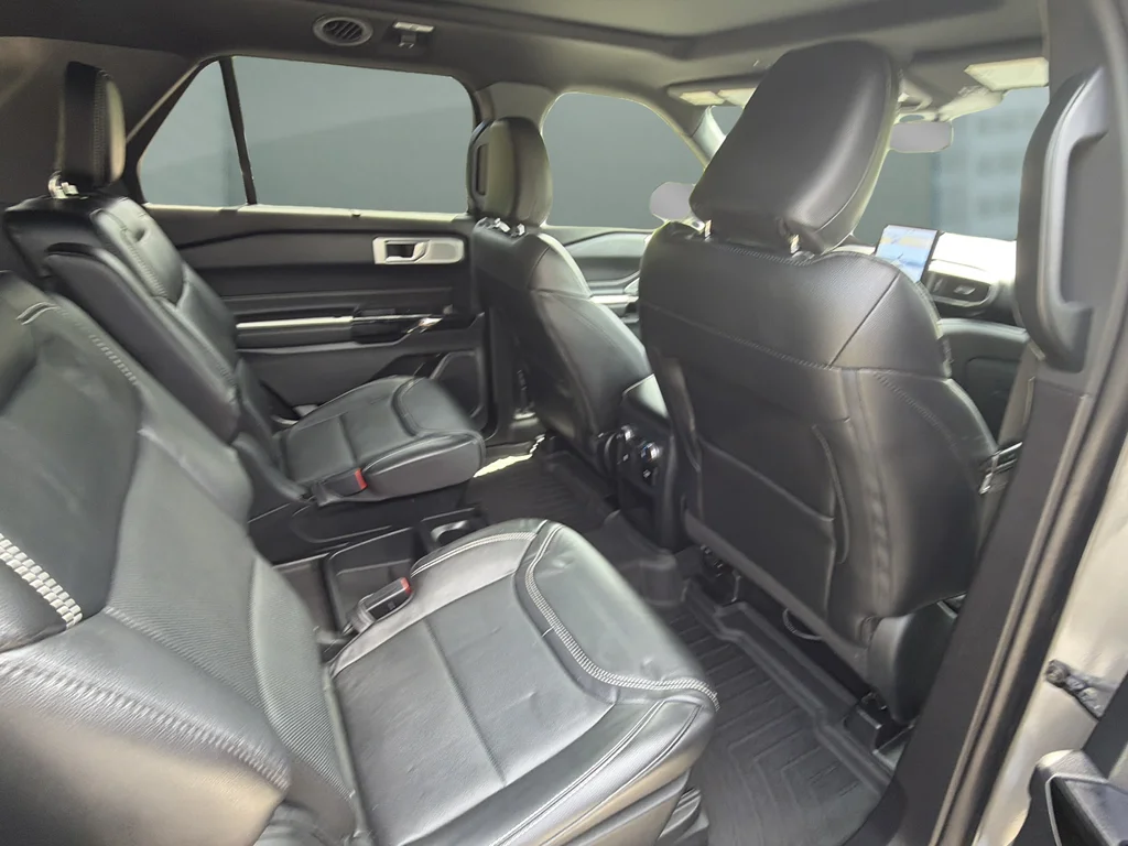 Used 2021 Gray Metallic Ford ST image 16