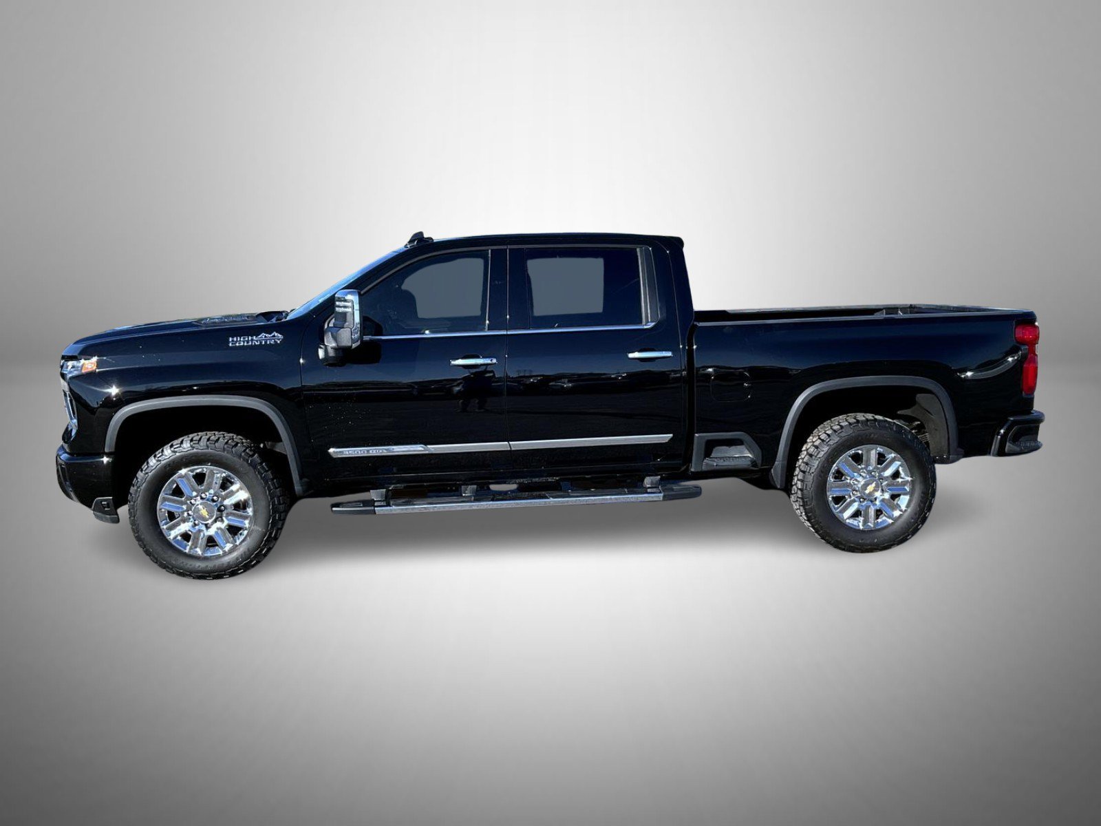 Used 2024 Black Chevrolet High Country image 8