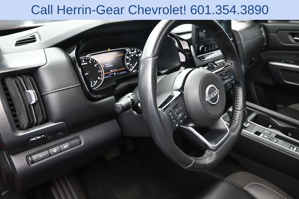 Used 2023 Red Nissan SL image 12
