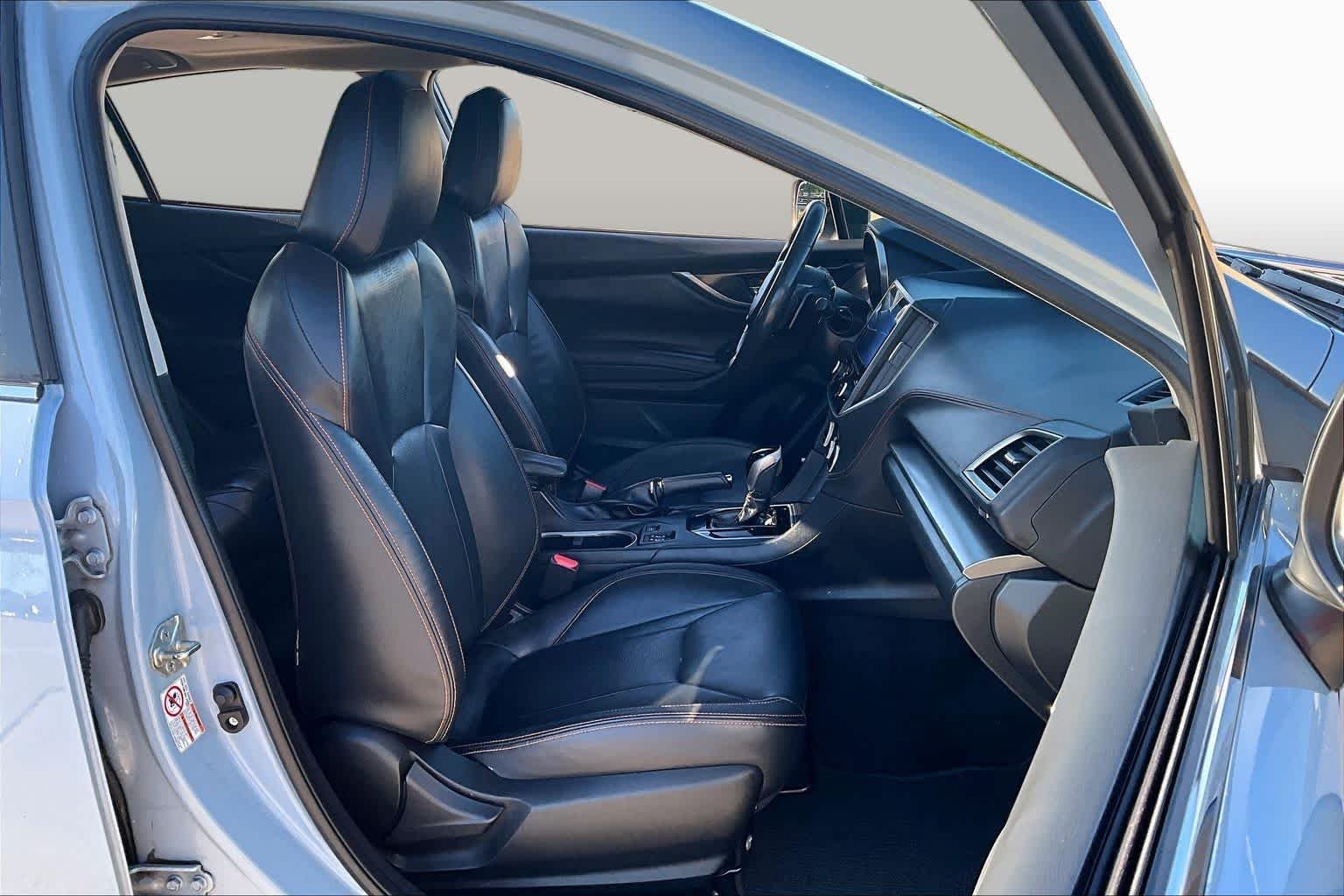 Used 2019 Cool Gray Khaki Subaru Limited image 9