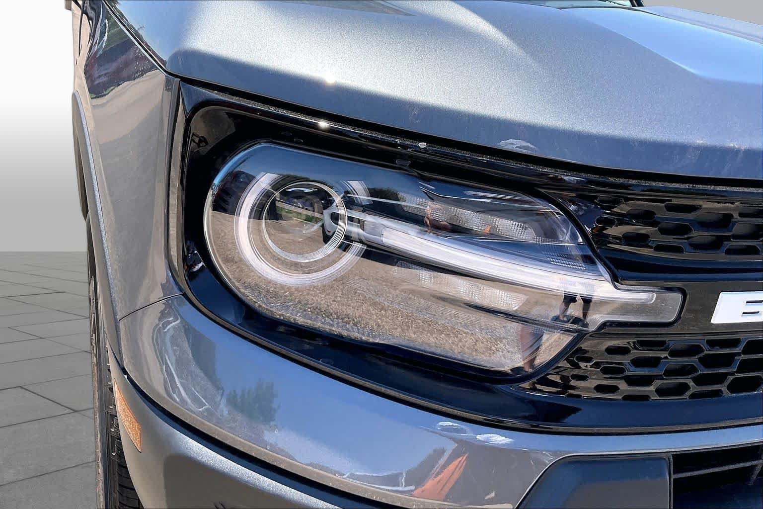 New 2026 Carbonized Gray Metallic Ford Outer Banks image 13