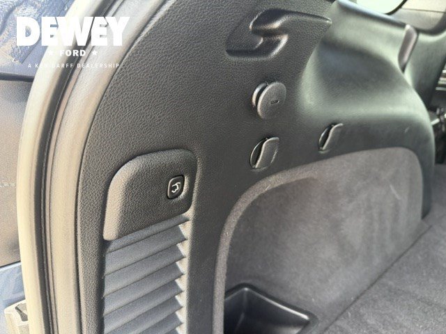 Used 2019 Pacific Blue Clearcoat Jeep Limited X image 32