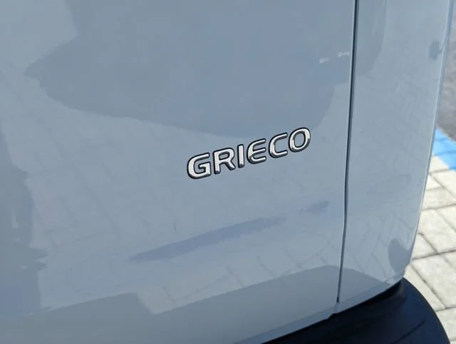 New 2025 Summit White Chevrolet WT image 11
