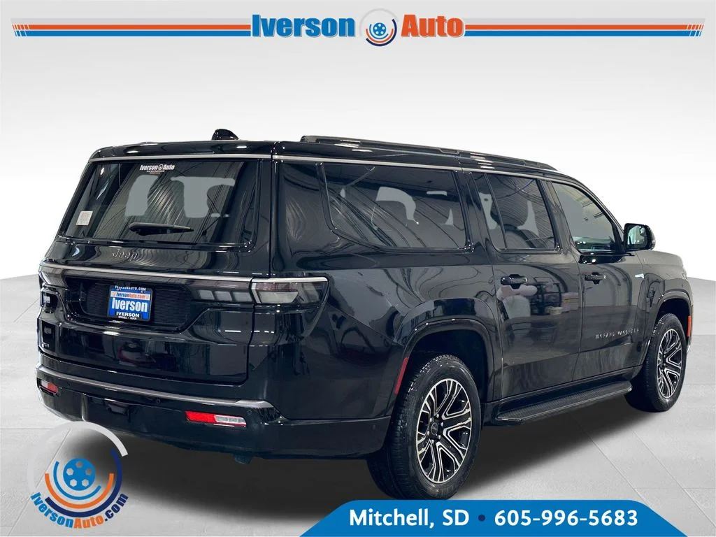 New 2026 Black Jeep  image 7