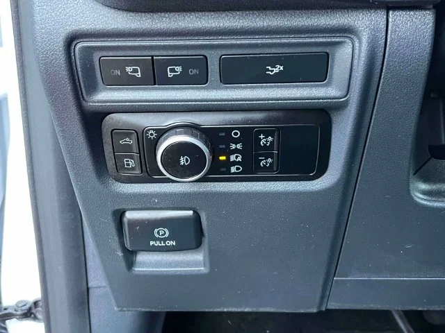 Certified Used 2023 Oxford White Ford XLT image 30