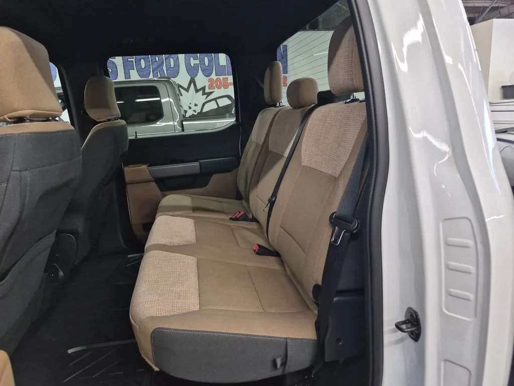 Certified Used 2023 Oxford White Ford XLT image 17
