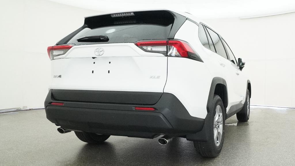 New 2025 Ice Cap Toyota XLE image 10