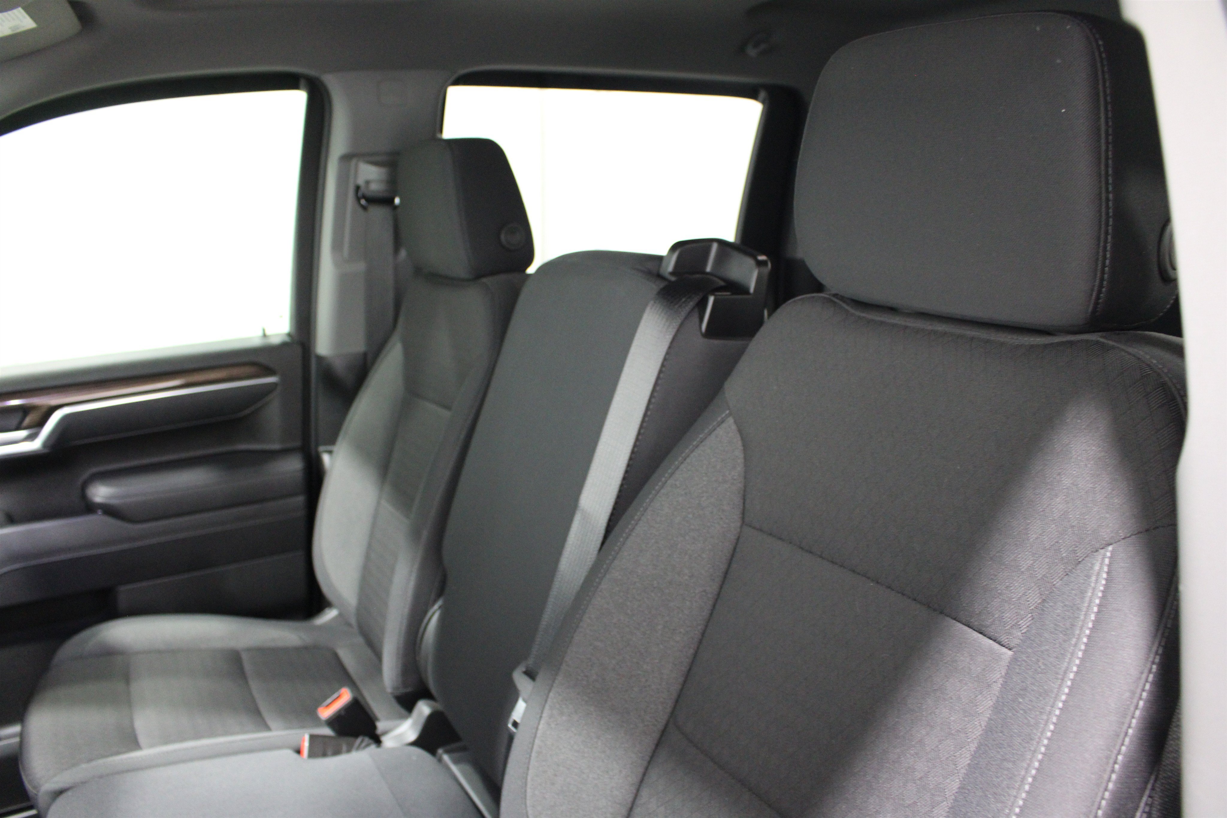 Used 2025 Riptide Blue Metallic Chevrolet LT image 4