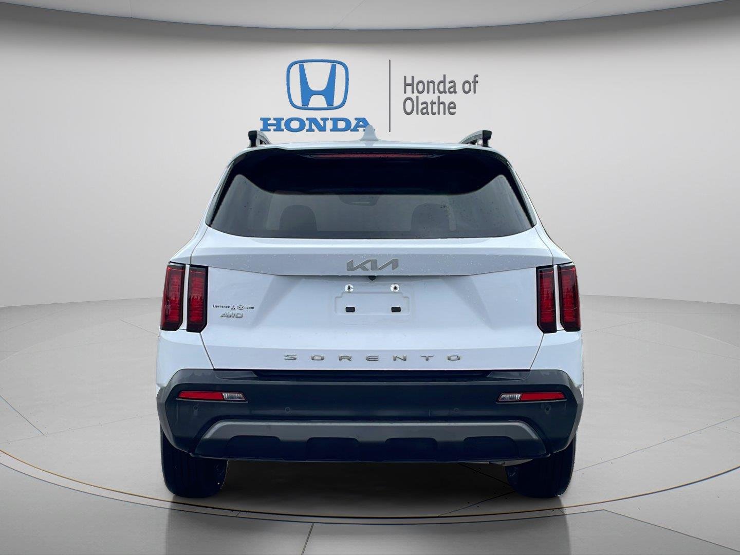 Used 2022 Glacial White Pearl Kia X-Line S image 4