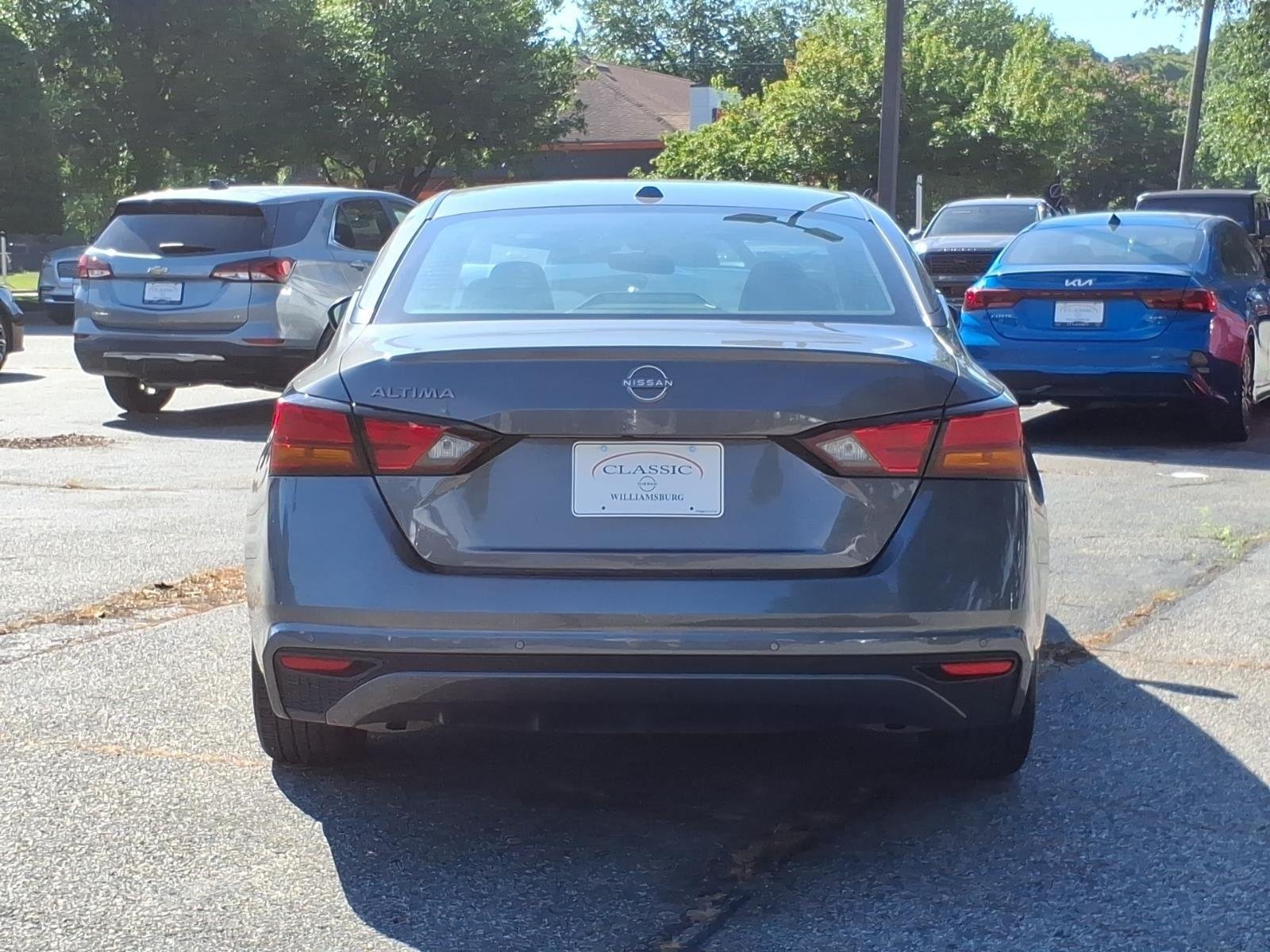 Used 2025 Gun Metallic Nissan SV image 8