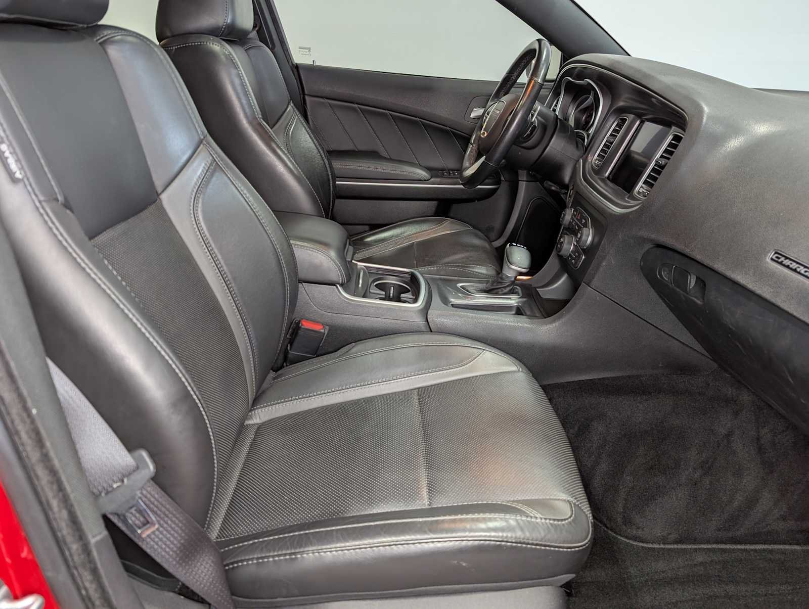 Used 2018 Torred Clearcoat Dodge GT image 41