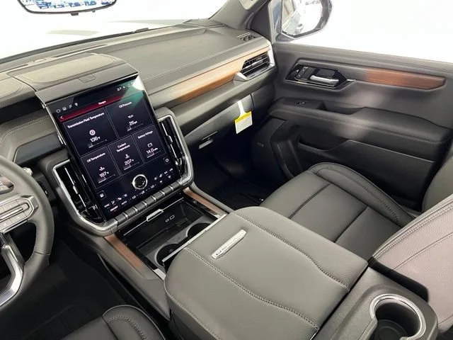 2026 GMC Yukon XL Denali - Photo 37