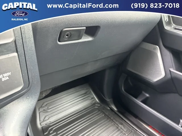 Used 2024 White Ford Raptor image 28