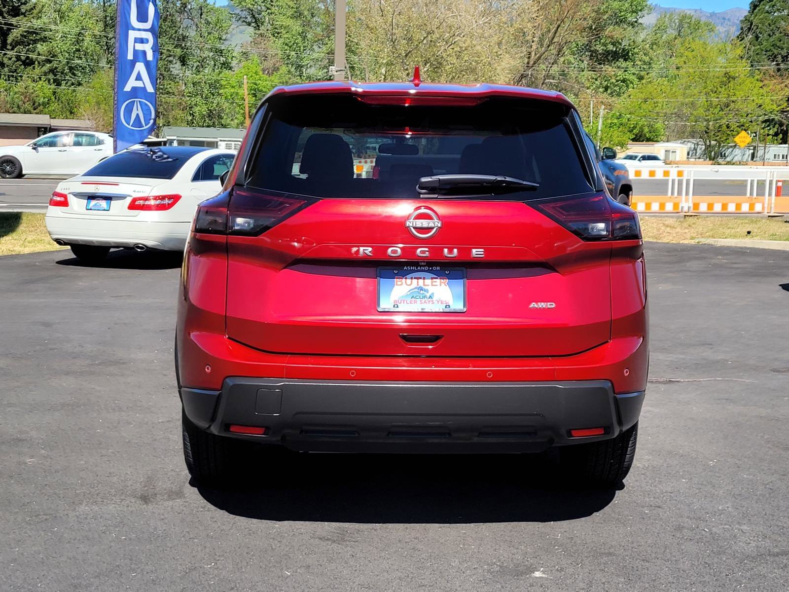 2025 Nissan Rogue SV - Photo 6