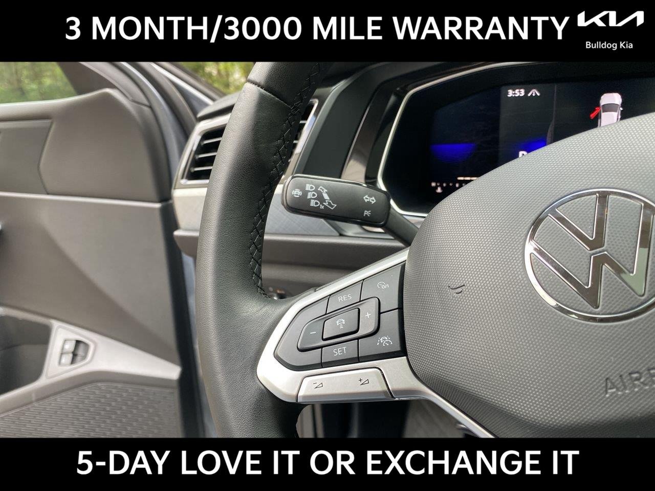 Used 2022 Platinum Gray Metallic Volkswagen SE image 24