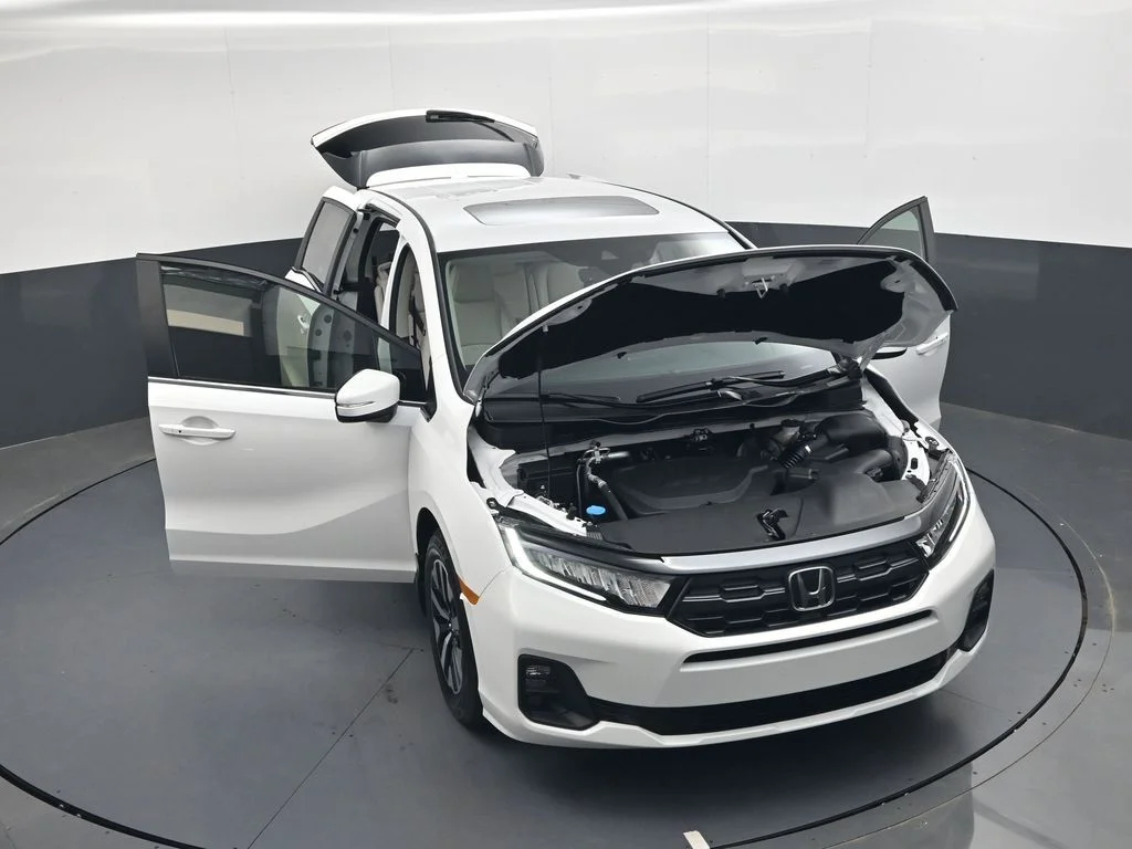New 2026 Platinum White Pearl Honda EX-L image 37