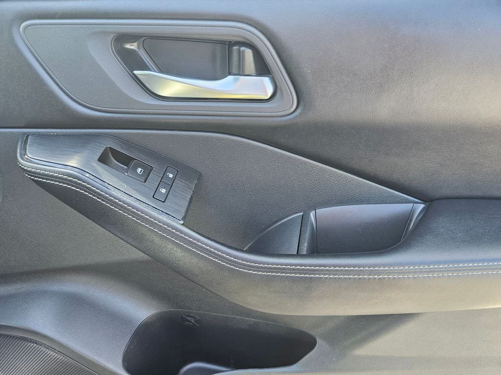 Used 2024 Silver Nissan SV image 12