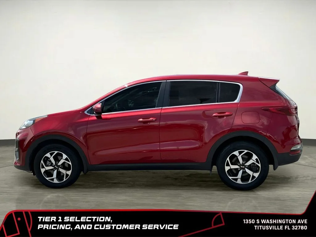 Used 2022 Red Kia LX image 4