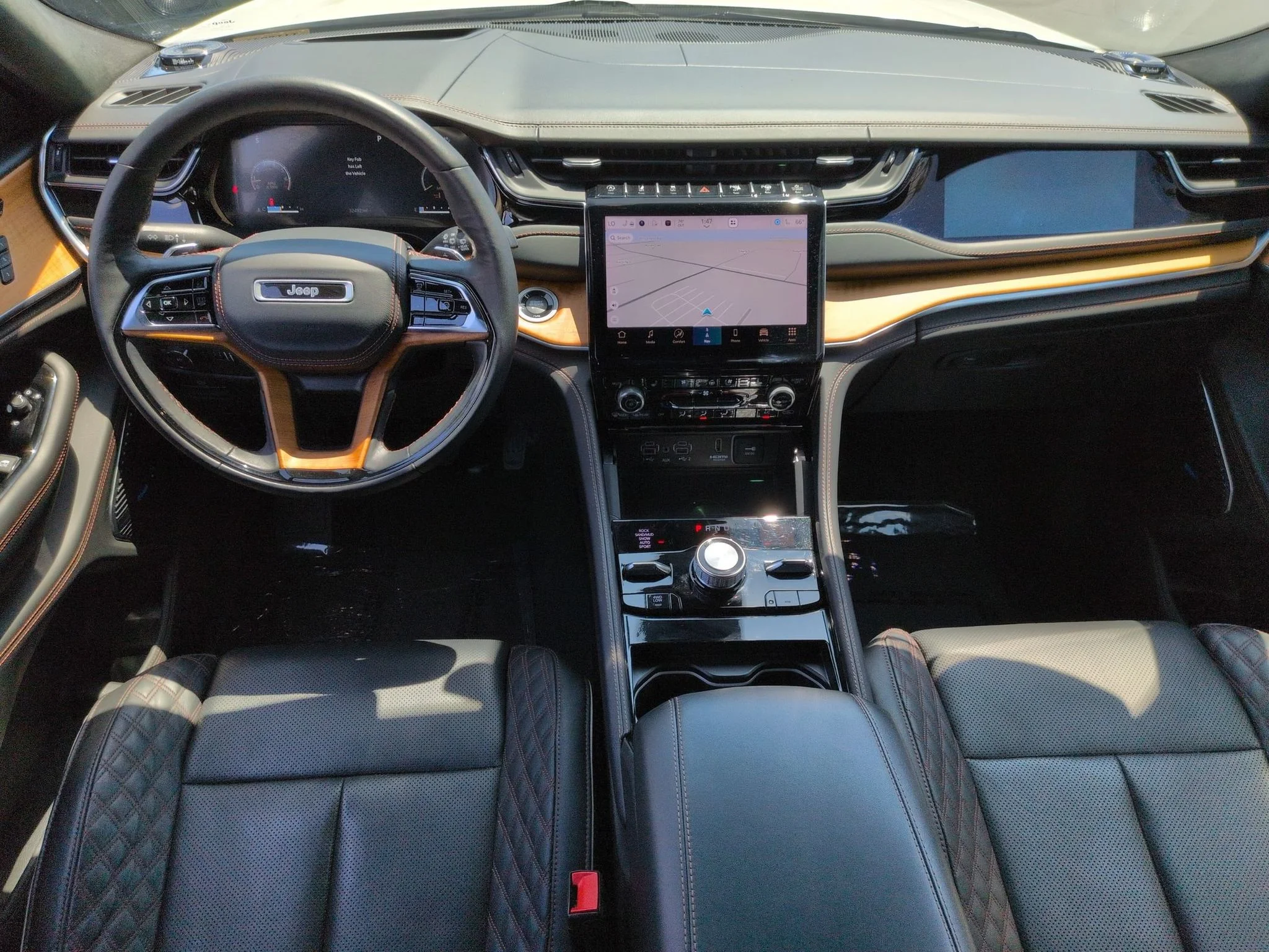 Used 2023 Bright White Clearcoat Jeep Summit Reserve image 27