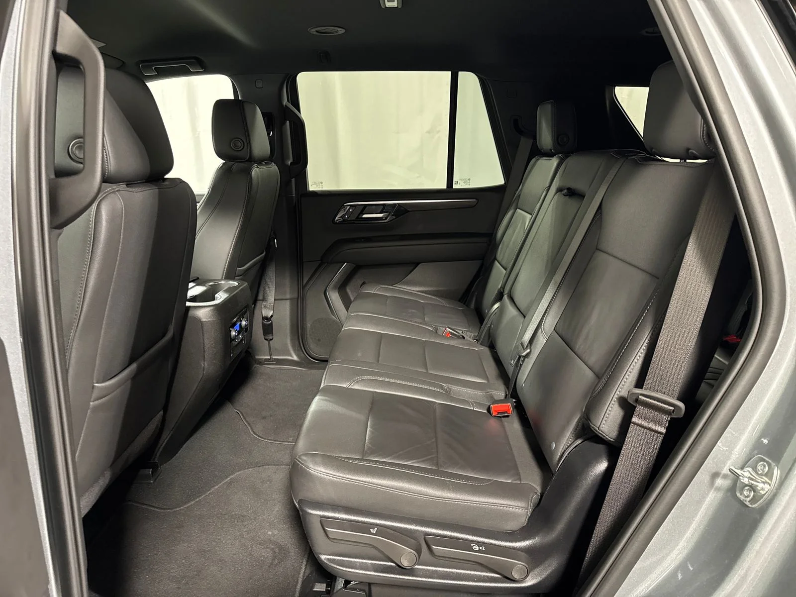 Used 2025 Gray Chevrolet LT image 5