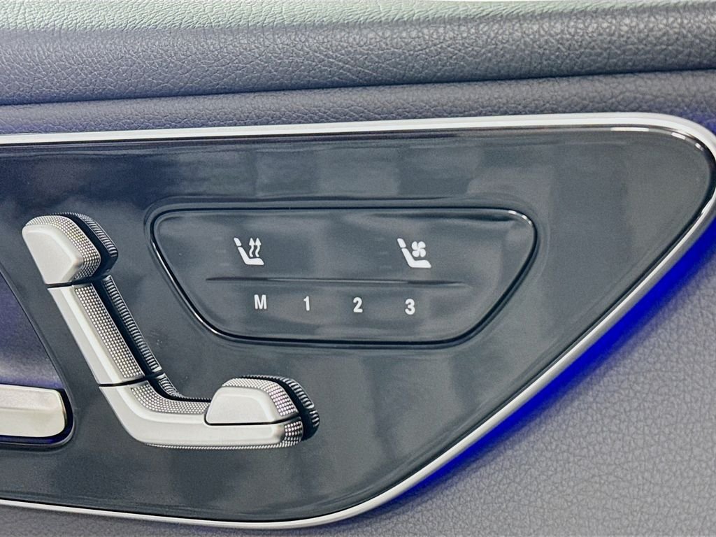 Certified Used 2026 Black Mercedes-Benz GLC 300 image 19