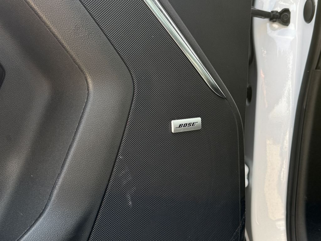 2025 GMC Yukon XL Denali - Photo 33