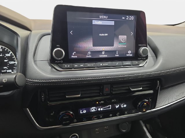 Used 2021 Gray Nissan SL image 19